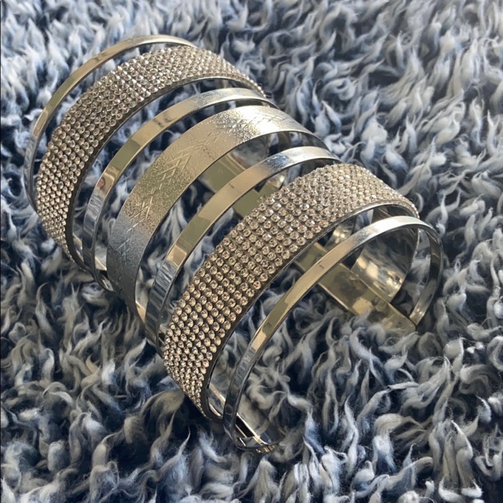 Long wrist bracelet
